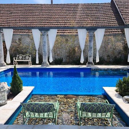 Resident Wellness Vendeghaz Bekescsaba Apartment Екстериор снимка