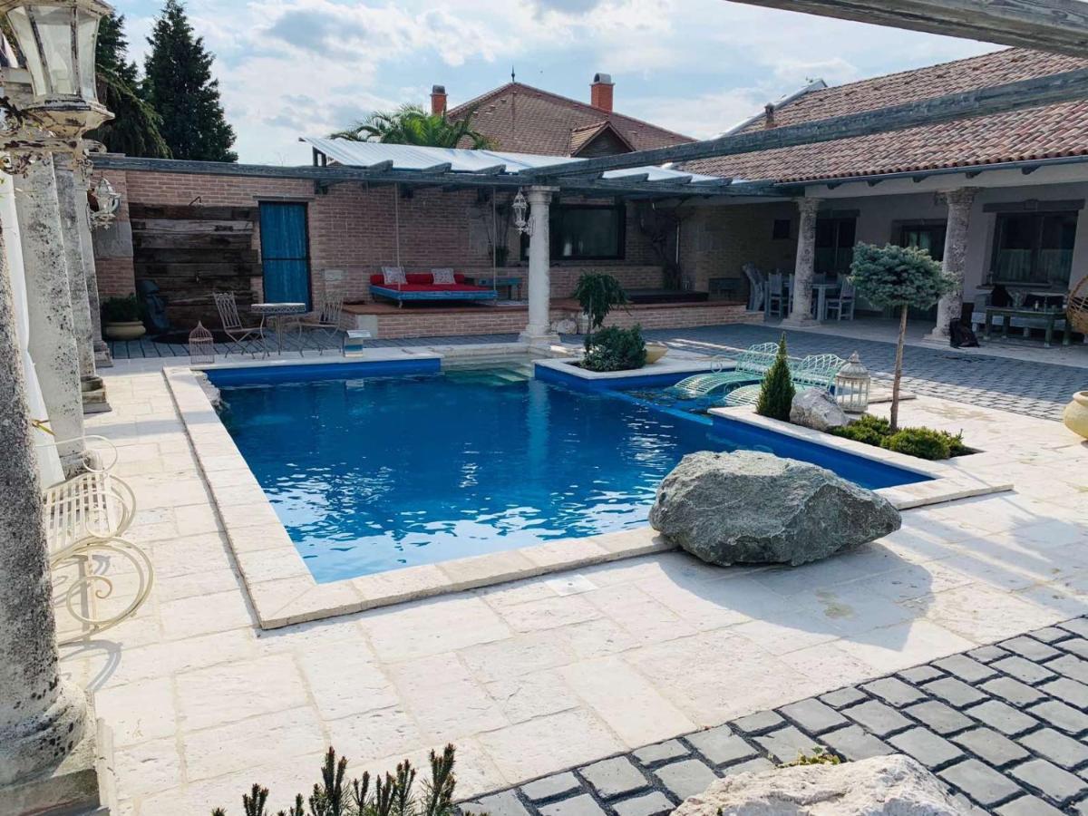 Resident Wellness Vendeghaz Bekescsaba Apartment Екстериор снимка
